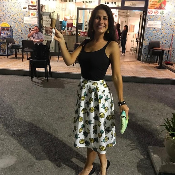 Meet your Posher, Taylor - Picture 4 of 8